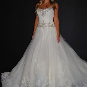 Enzoani Jeanette